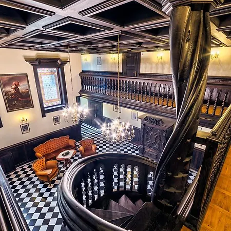 Palac Klanino Wierzchucino