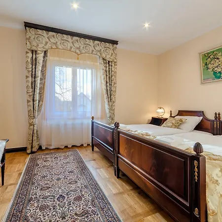 Palac Klanino Wierzchucino