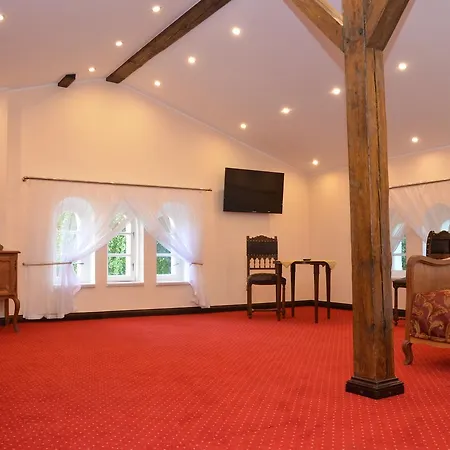 Palac Klanino 3* Wierzchucino