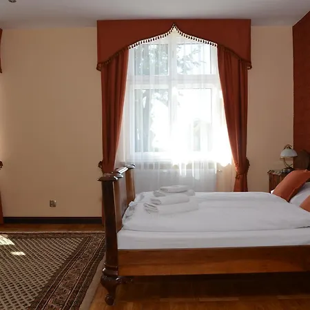 Palac Klanino بوتسك