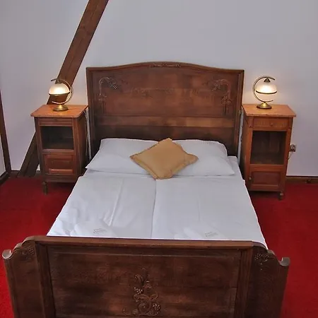 Palac Klanino Θέρετρο 3*