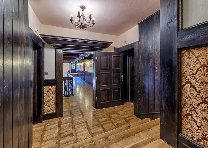 Palac Klanino منتجع بوتسك