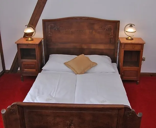 Palac Klanino منتجع 3*